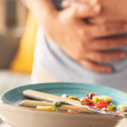 uczucie ciężkości po posiłku